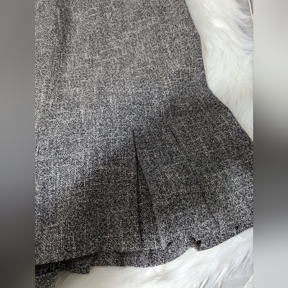 Apt 9 skirt - Picture 2 of 3